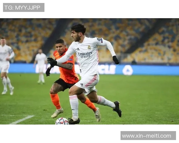 奥厄与纽伦堡激战正酣比分走势引发球迷热议 奥厄与纽伦堡激战正酣比分走势引发球迷热议