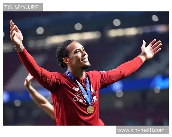 范戴克的足球传奇之路：从青涩少年到世界顶级后卫的蜕变与荣耀